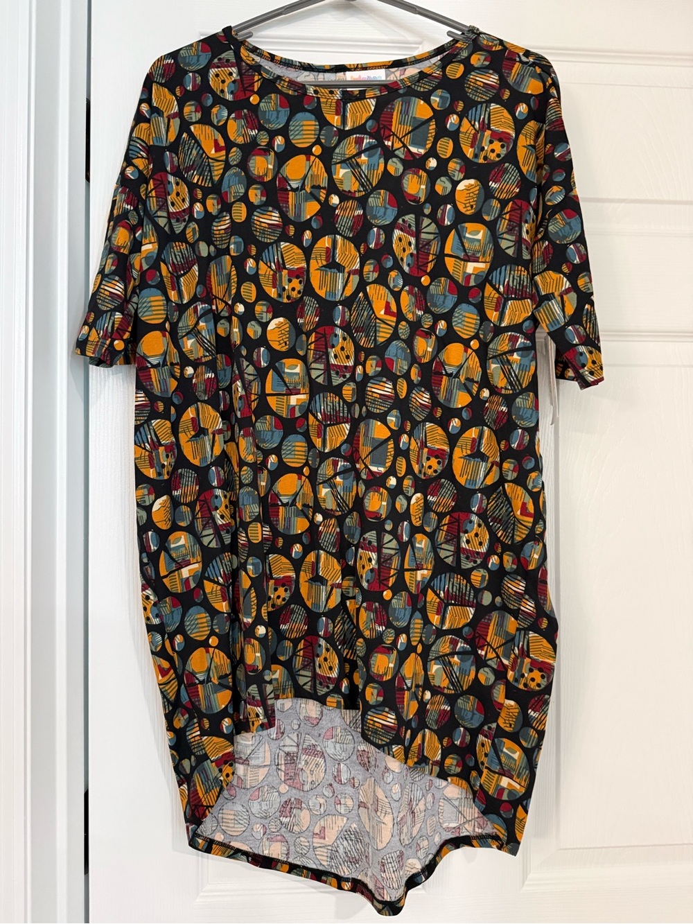Lularoe Irma Women’s Black Abstract Circle Print Top